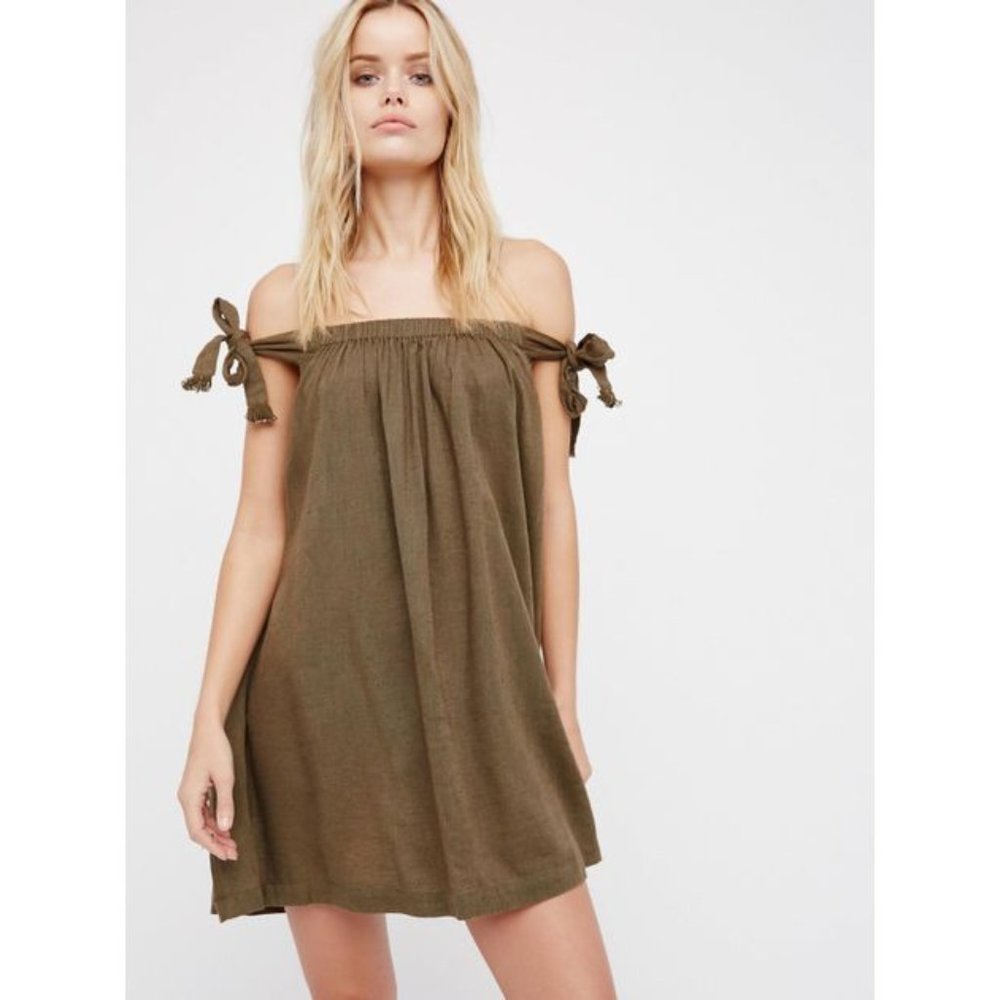 LAST CHANCE ❤️ Free People Off The Shoulder Dress
